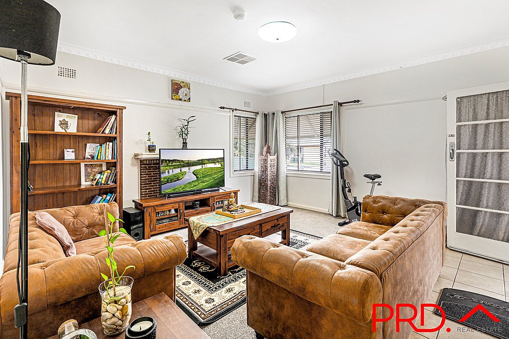 27 Vera Street TAMWORTH 2