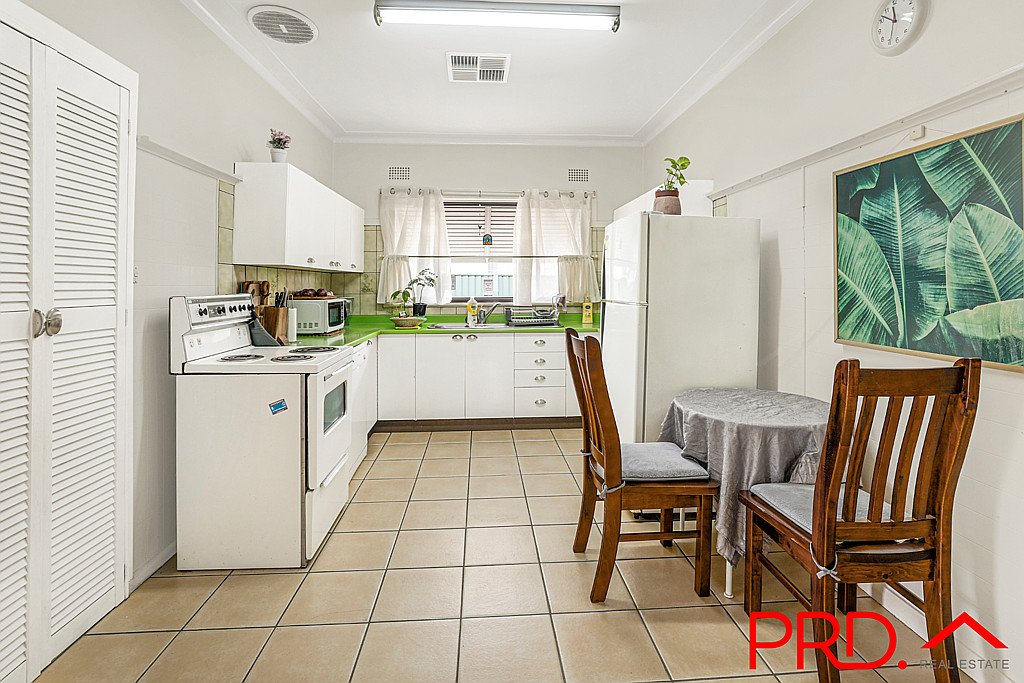 27 Vera Street TAMWORTH 3