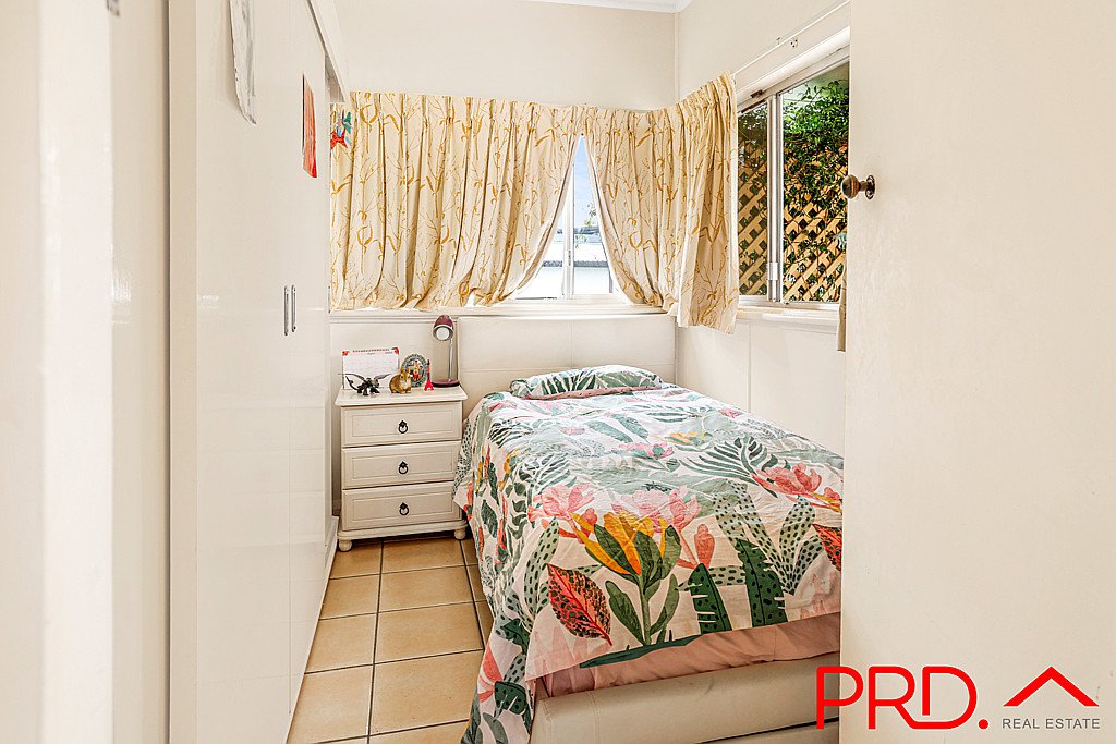 27 Vera Street TAMWORTH 5