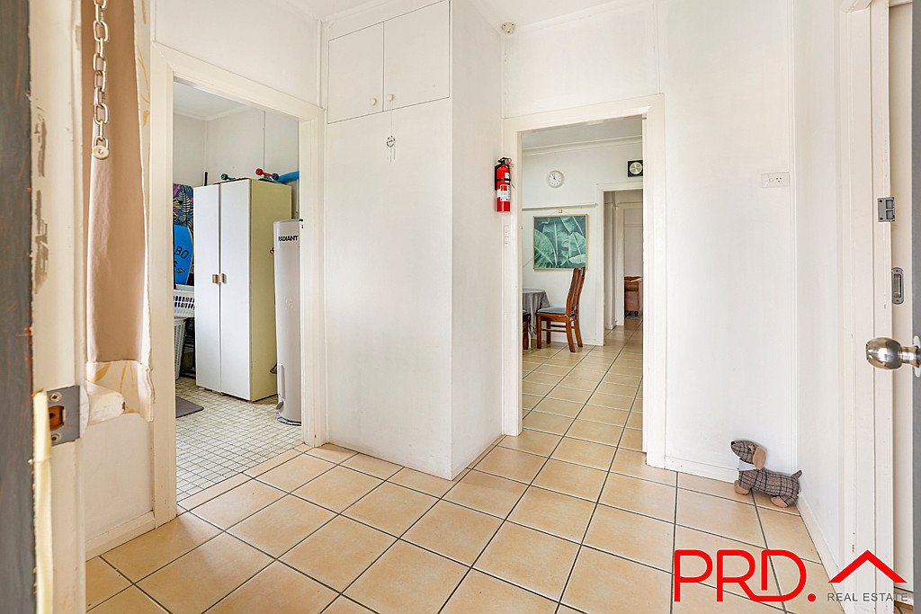 27 Vera Street TAMWORTH 6