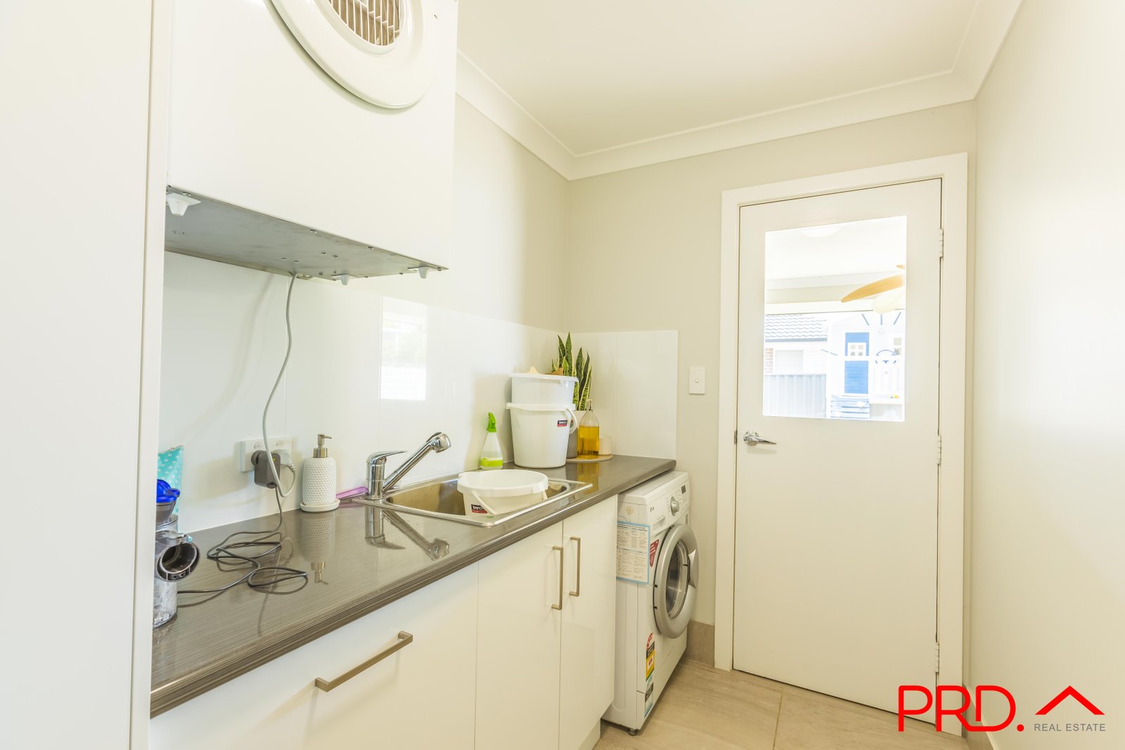 27 Verdelho Drive TAMWORTH 15