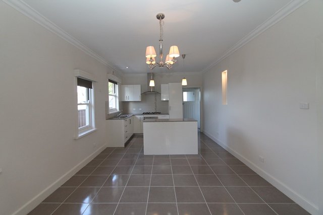 27 Verdon Street SEBASTOPOL 13