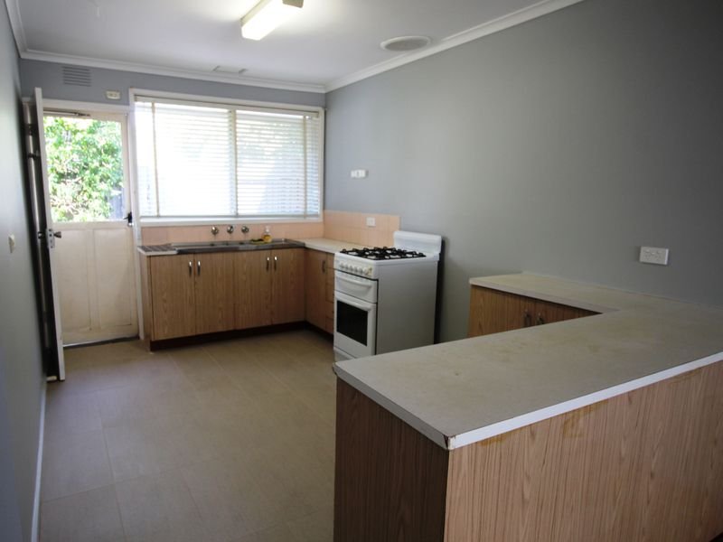 Gallery: 2/7 Wakool Avenue