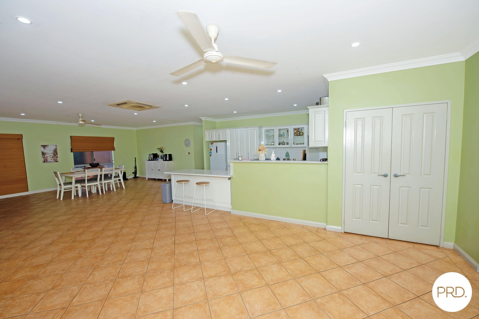 27 Walkington Circle MILLARS WELL 15