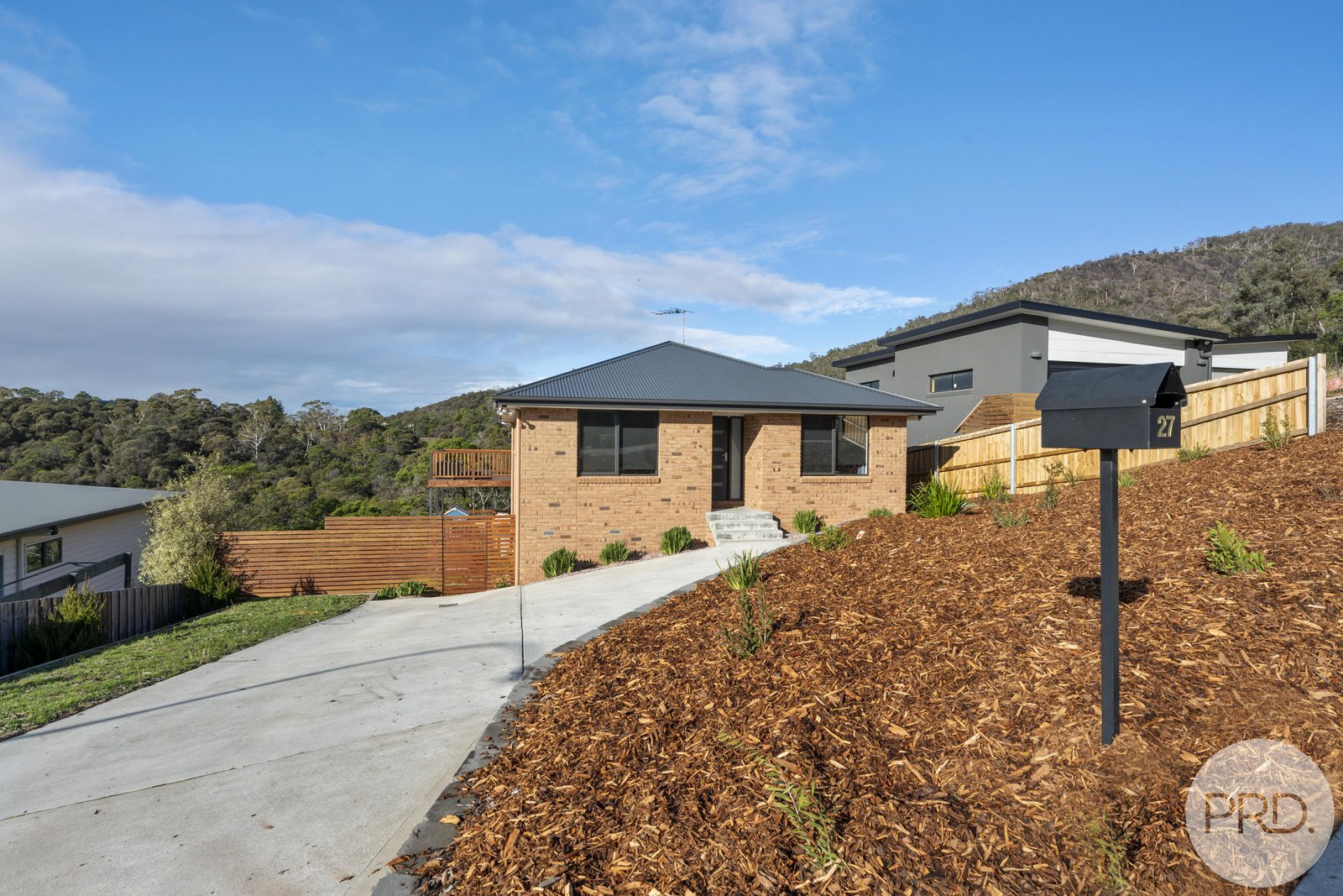 27 Wallcrest Road BERRIEDALE 2