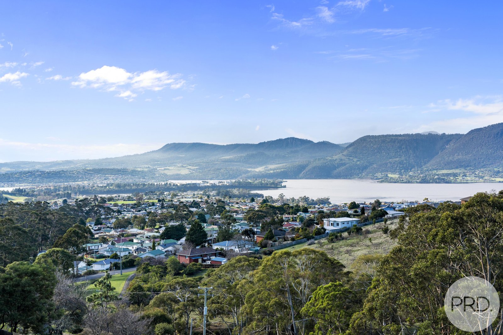 27 Wallcrest Road BERRIEDALE 6