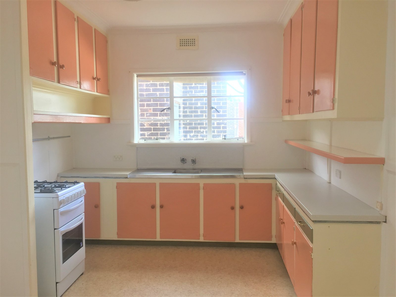 Gallery: 27 Waratah Street