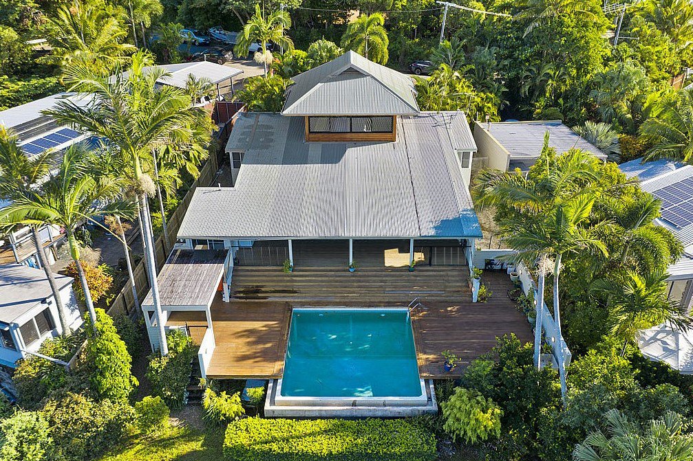 27 Warrain Street SHUTE HARBOUR 2