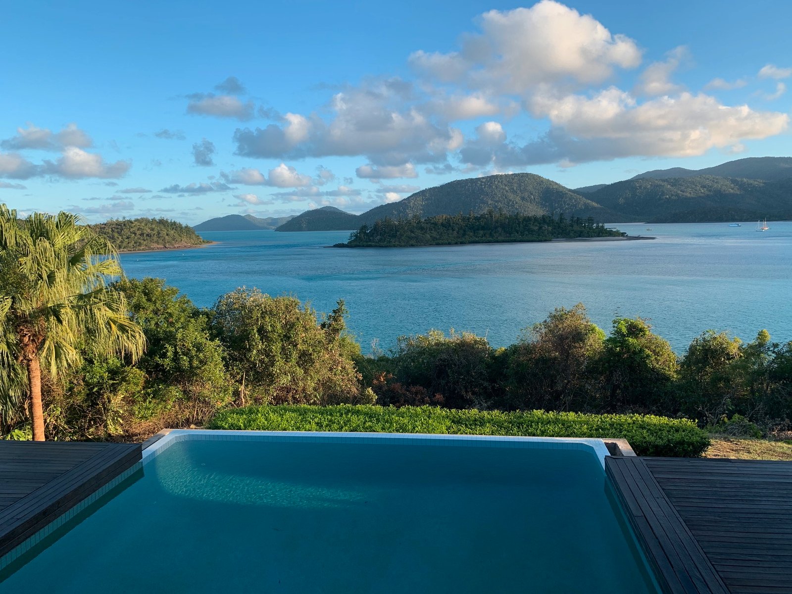 27 Warrain Street SHUTE HARBOUR 9