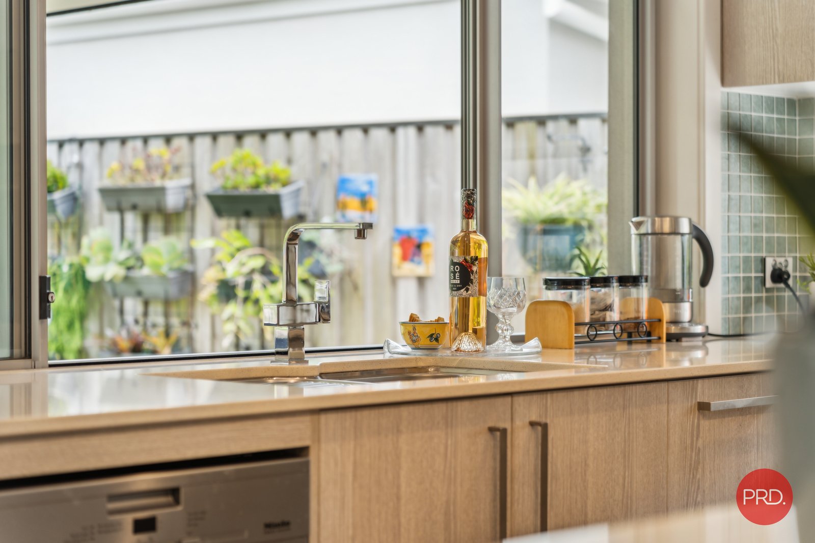 27 Watergum Close SAPPHIRE BEACH 2