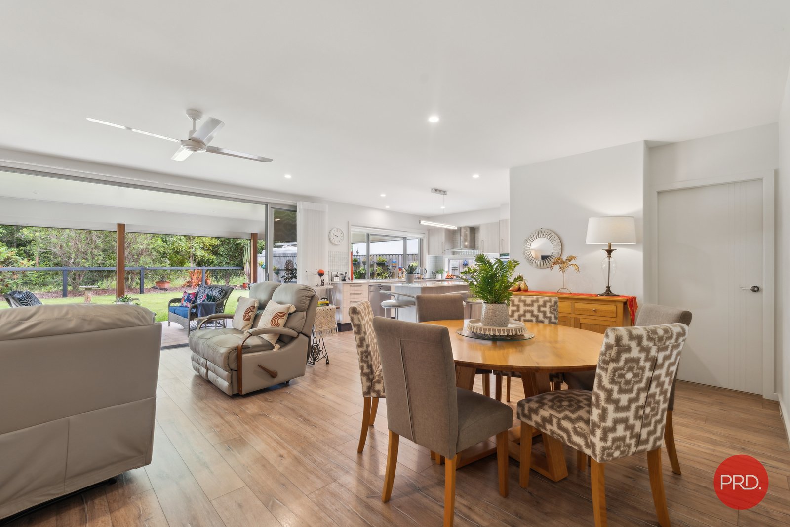 27 Watergum Close SAPPHIRE BEACH 10