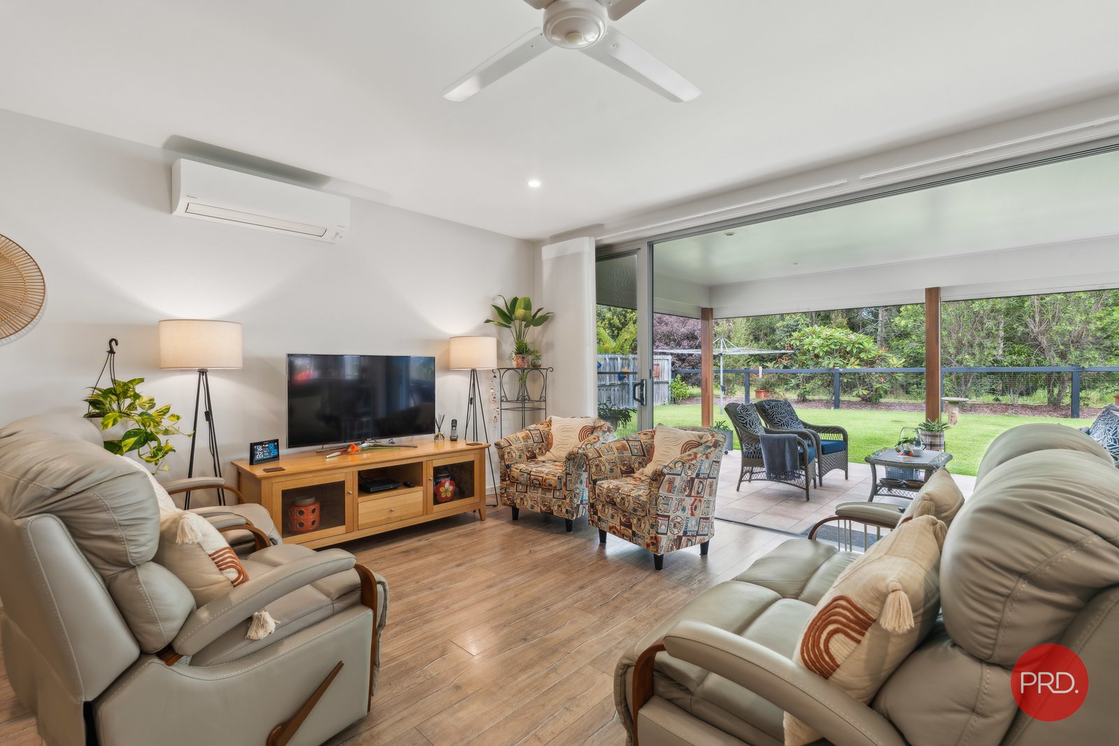 27 Watergum Close SAPPHIRE BEACH 11