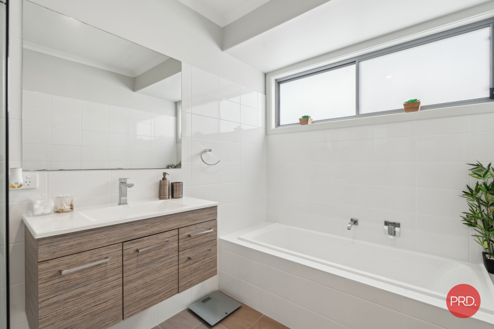 27 Watergum Close SAPPHIRE BEACH 21