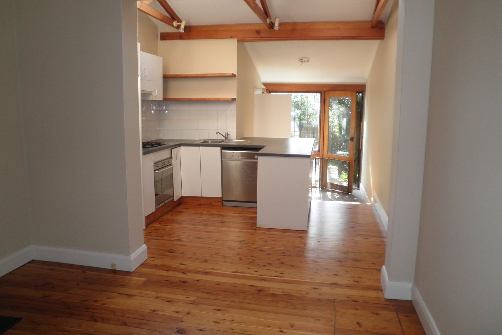 27 Wentworth Street PADDINGTON 4