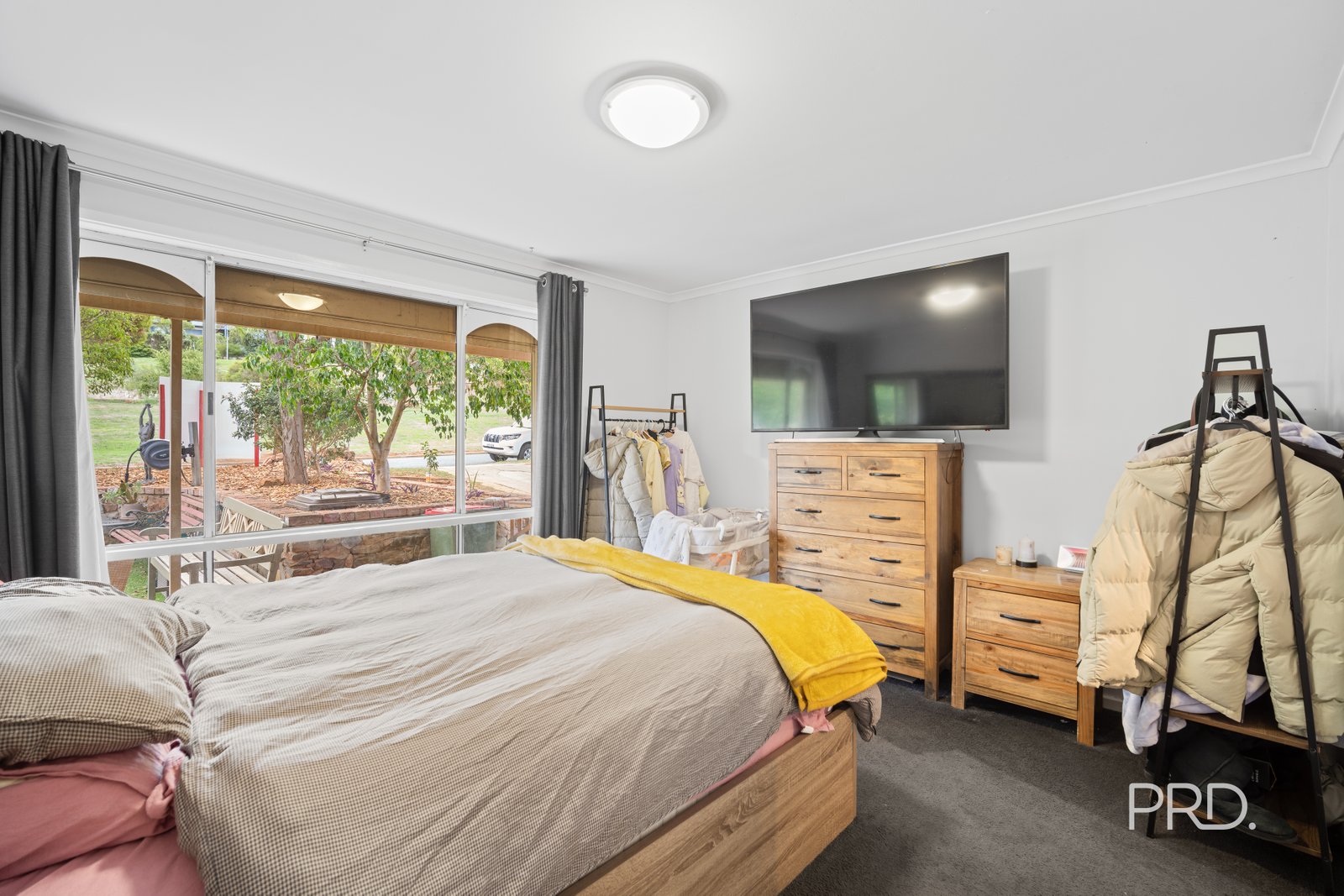 27 Wilks Avenue KOORINGAL 11
