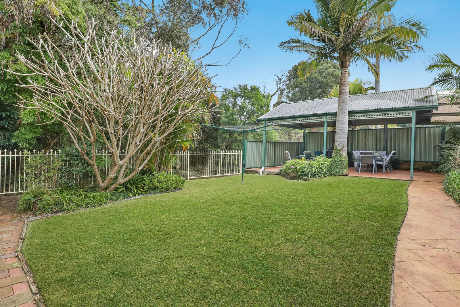 27 William Beach Road KANAHOOKA 11