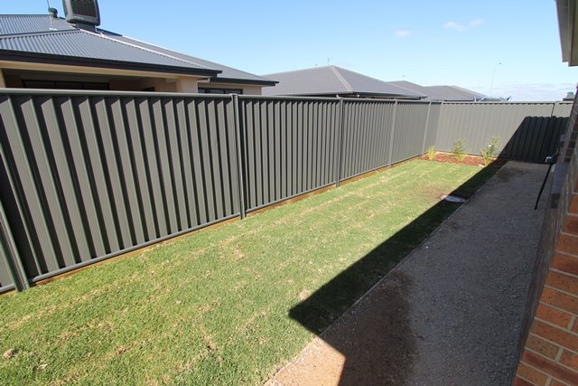 27 Wilmott Street Lucas 17