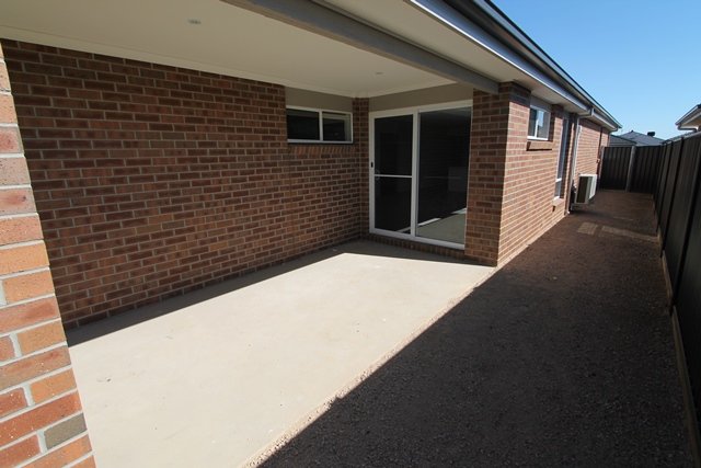 27 Wilmott Street Lucas 18