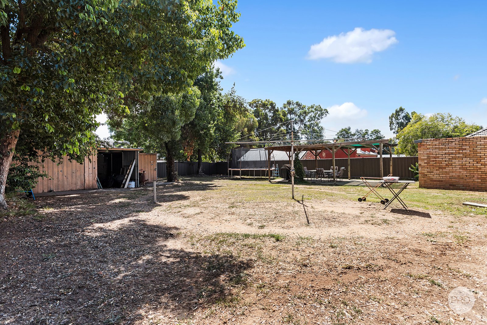 27 Wilson Street LONG GULLY 12