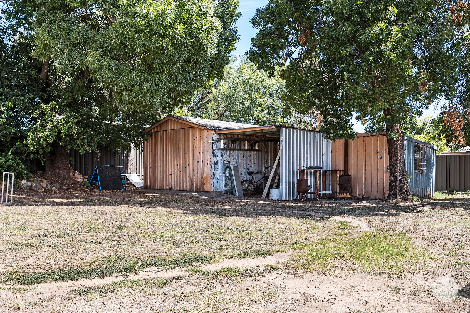 27 Wilson Street LONG GULLY 14