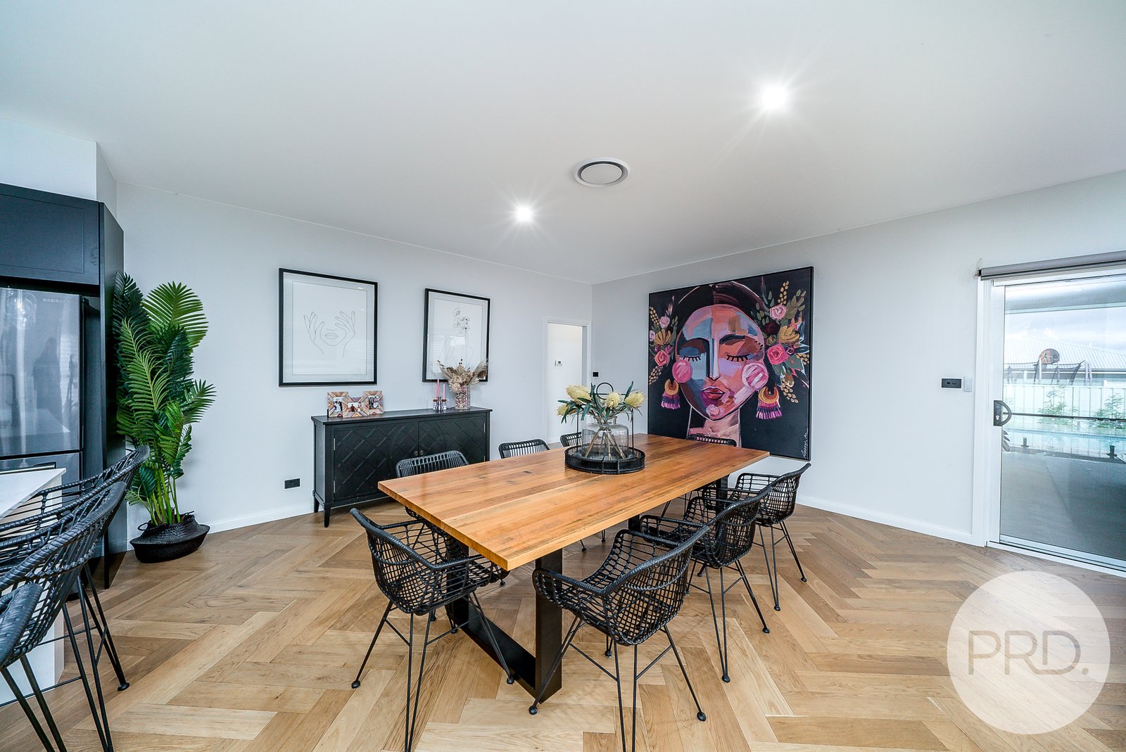 27 Wiveon Street GOBBAGOMBALIN 8