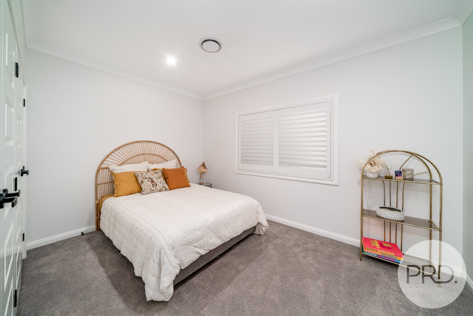 27 Wiveon Street GOBBAGOMBALIN 15