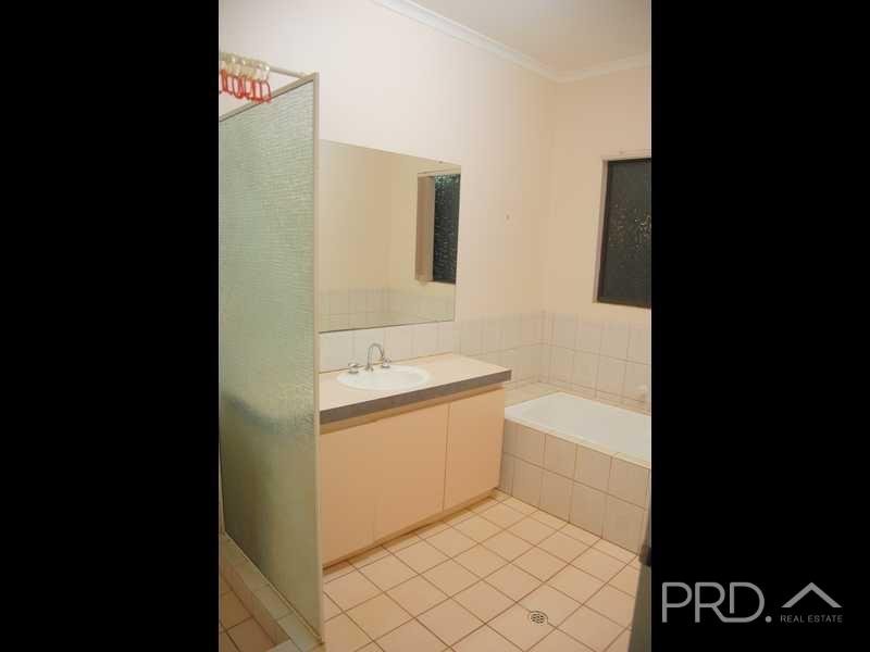 27 Woods Drive CABLE BEACH 3