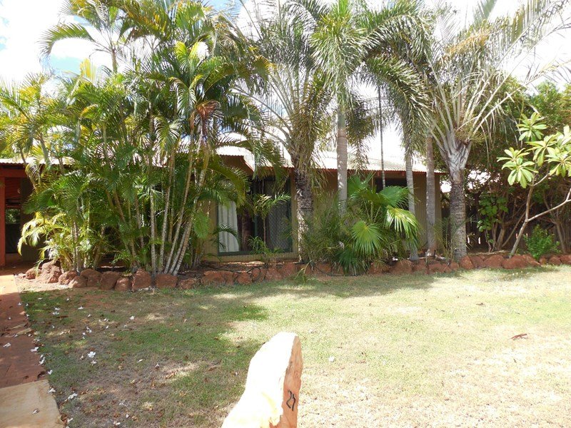 27 Woods Drive CABLE BEACH 6