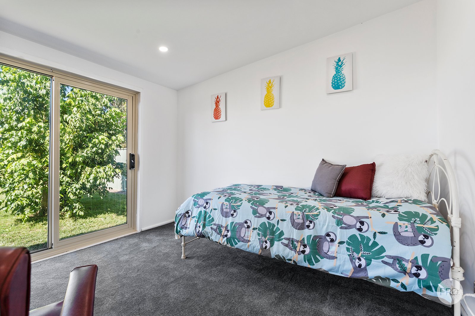 27 Woolcock Avenue KANGAROO FLAT 11