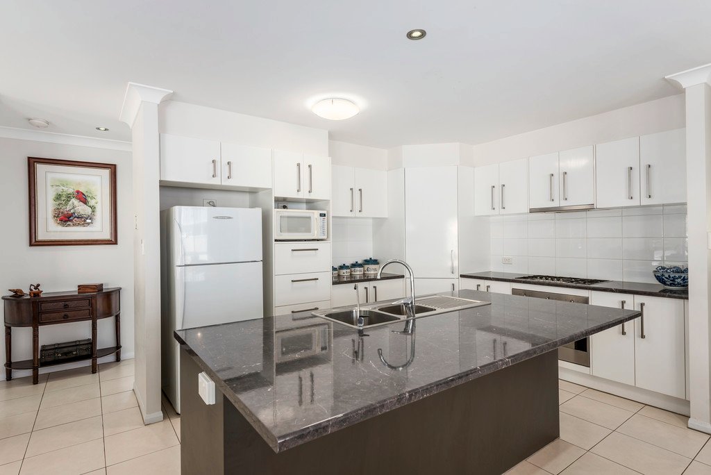 27 Worland Drive BOAMBEE EAST 2