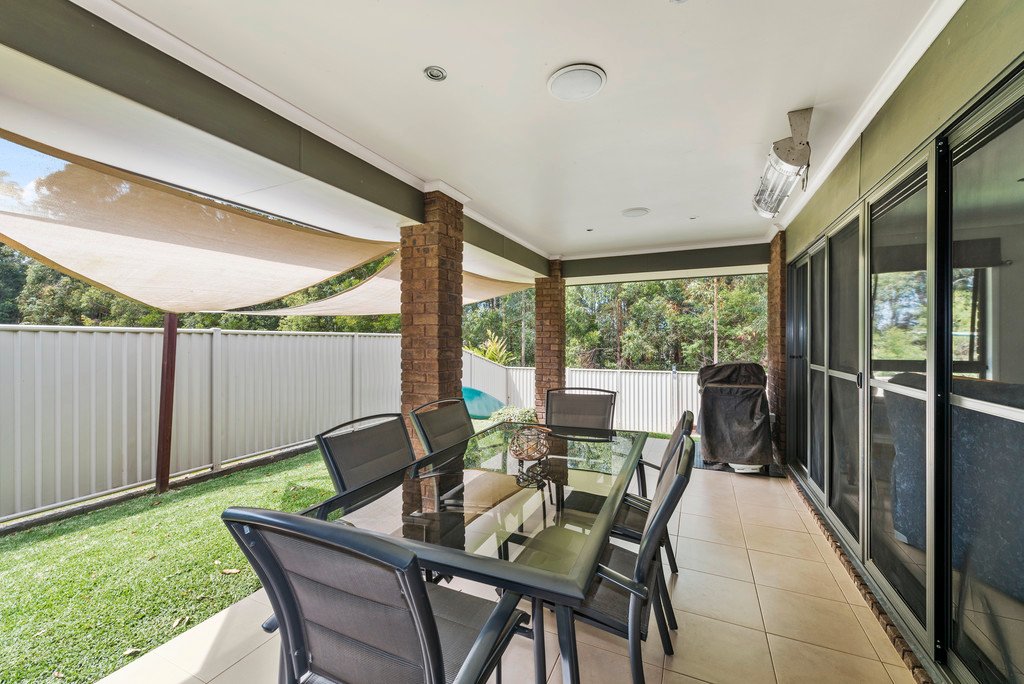 27 Worland Drive BOAMBEE EAST 12