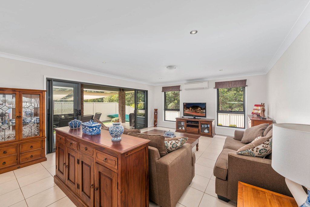 27 Worland Drive BOAMBEE EAST 16