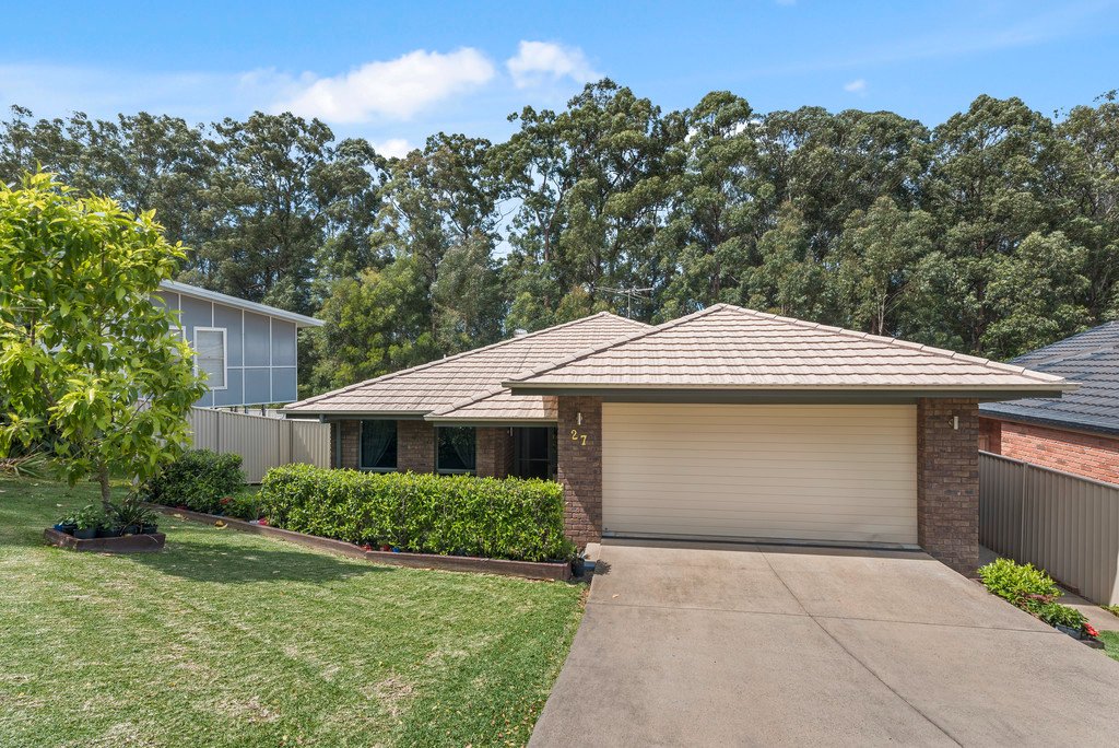 27 Worland Drive BOAMBEE EAST 17