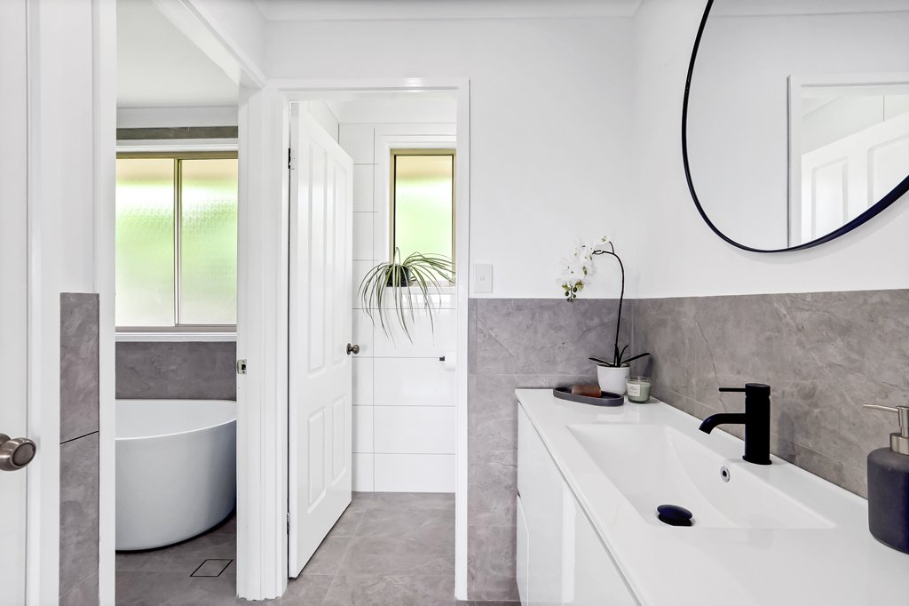 27 Wybalena Avenue KOONAWARRA 14