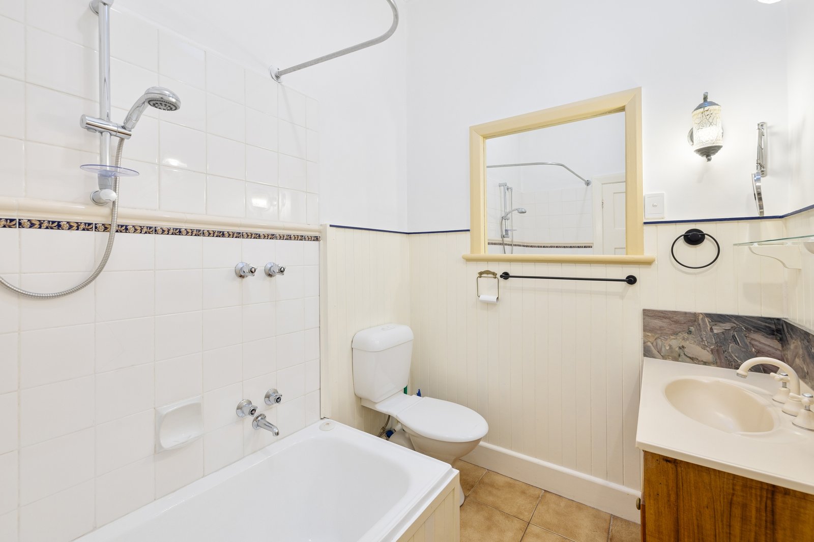 Real Estate and Property in 27 Yaldwyn Street West , Kyneton, VIC