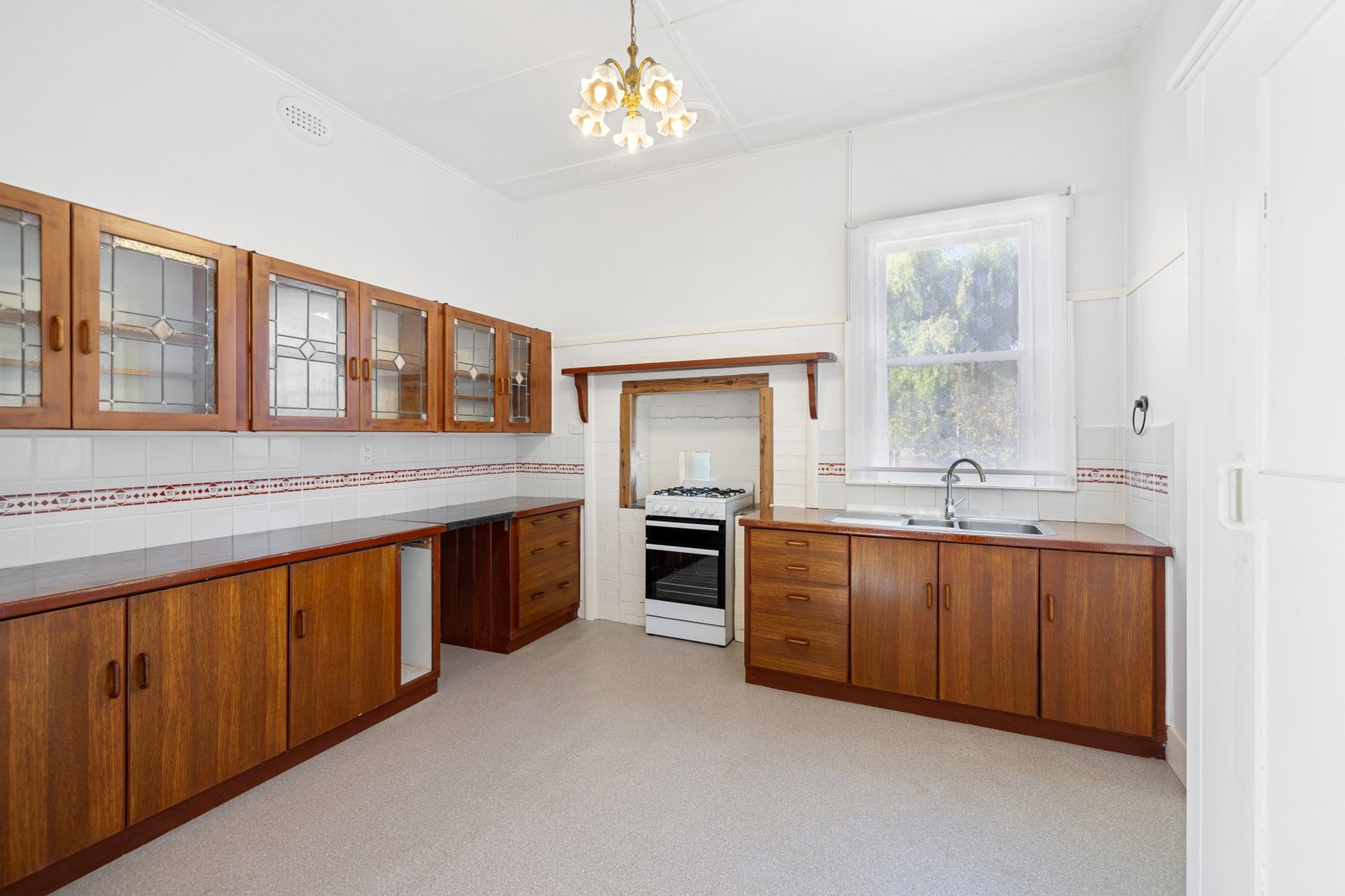 Real Estate and Property in 27 Yaldwyn Street West , Kyneton, VIC