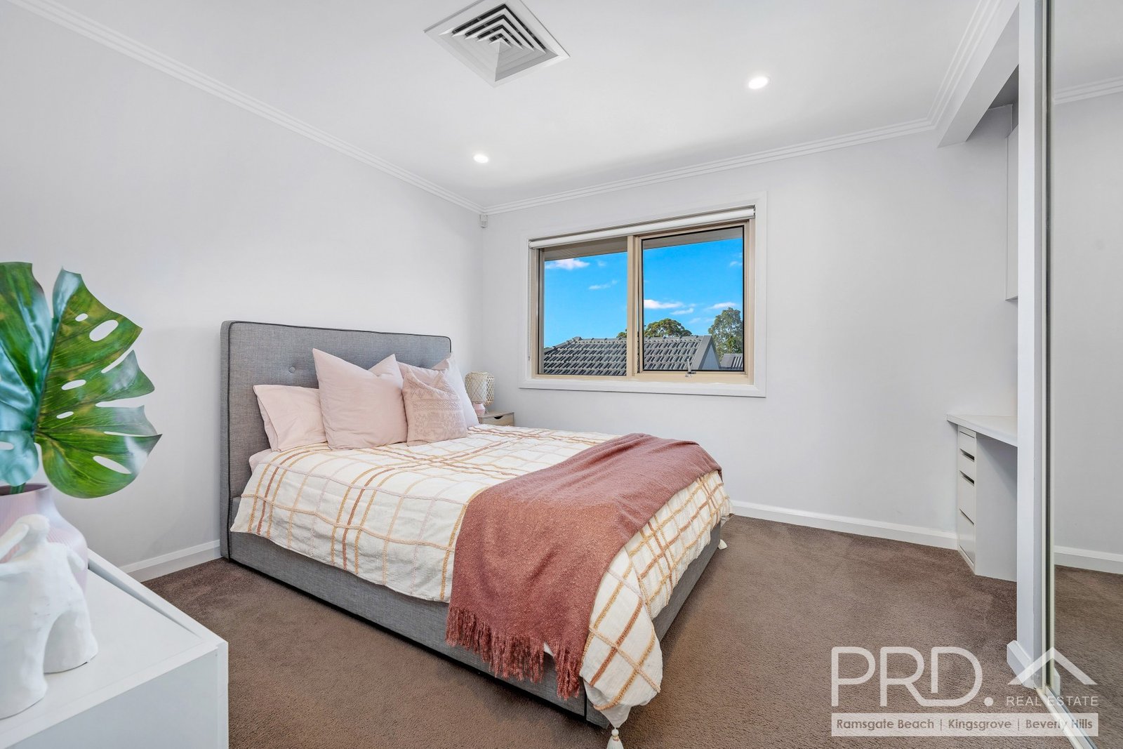 27 Yoorami Road BEVERLY HILLS 10