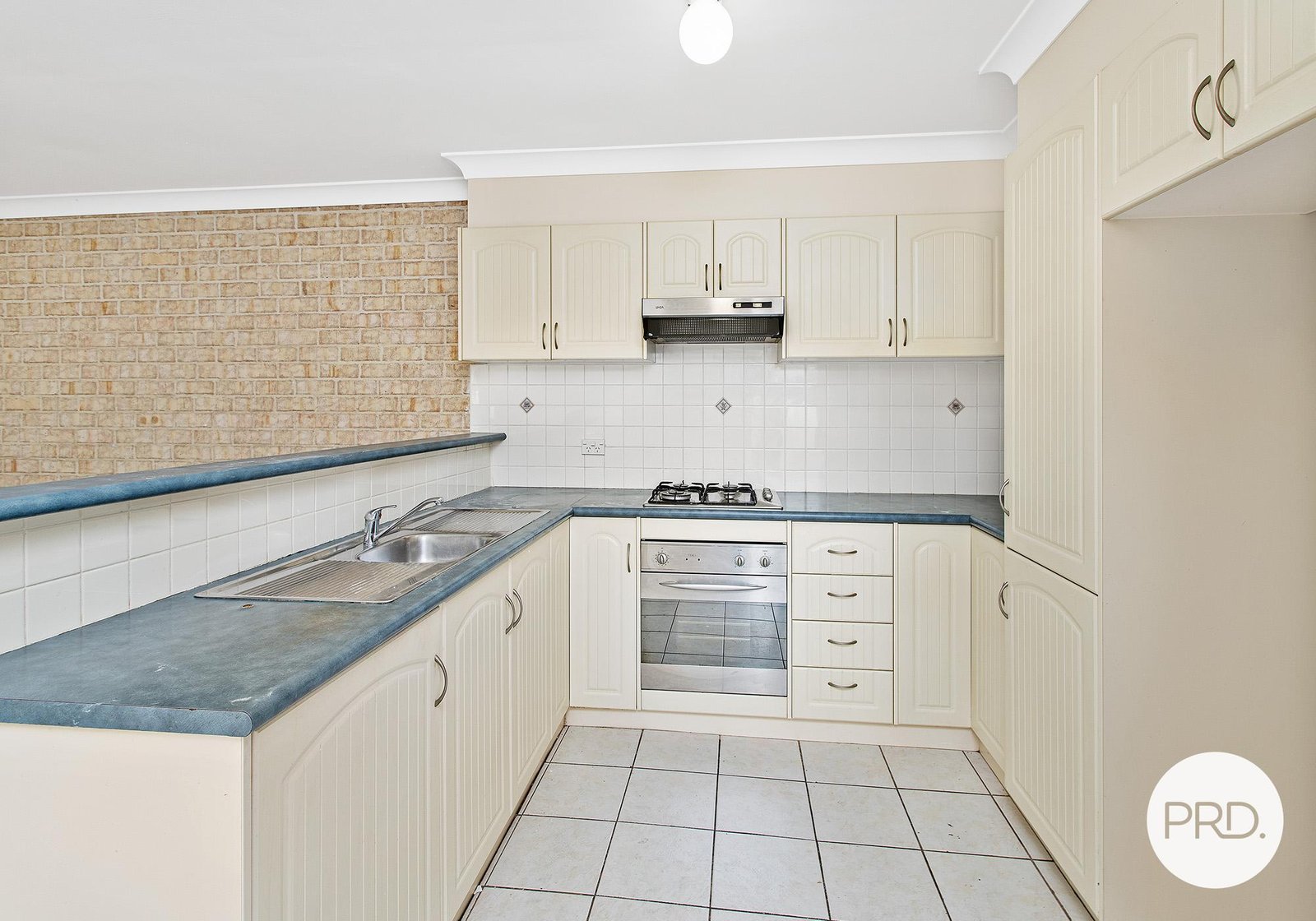 2/70 Campaspe Circuit ALBION PARK 3