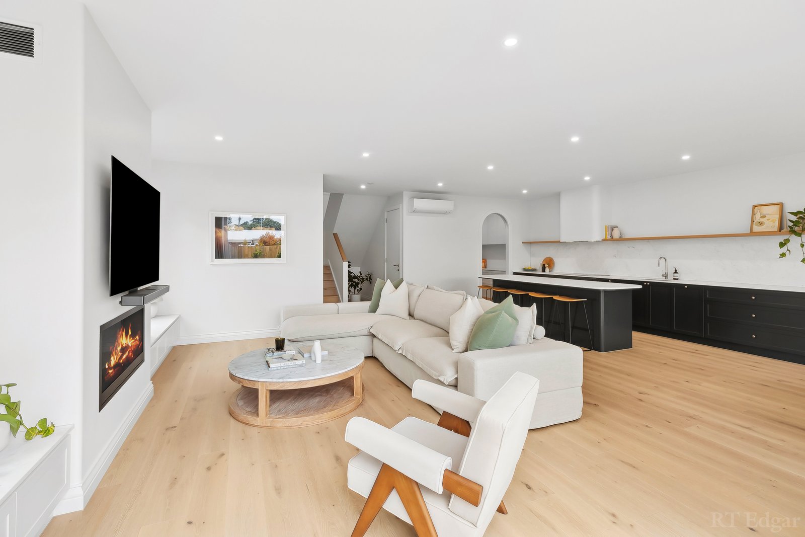 Real Estate and Property in 2/70 Mercer Street, Queenscliff, VIC