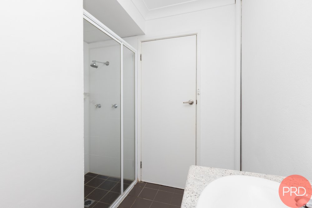 2/70 Weblands Street RUTHERFORD 9