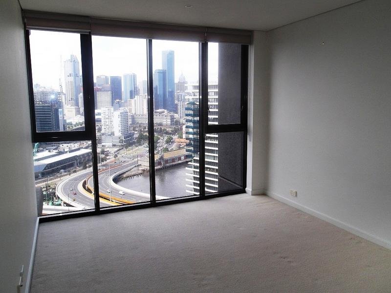 Gallery: 2704/70 Lorimer Street