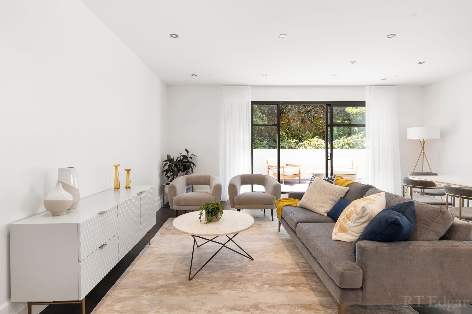 Real Estate and Property in 2/705 Orrong Road, Toorak, VIC