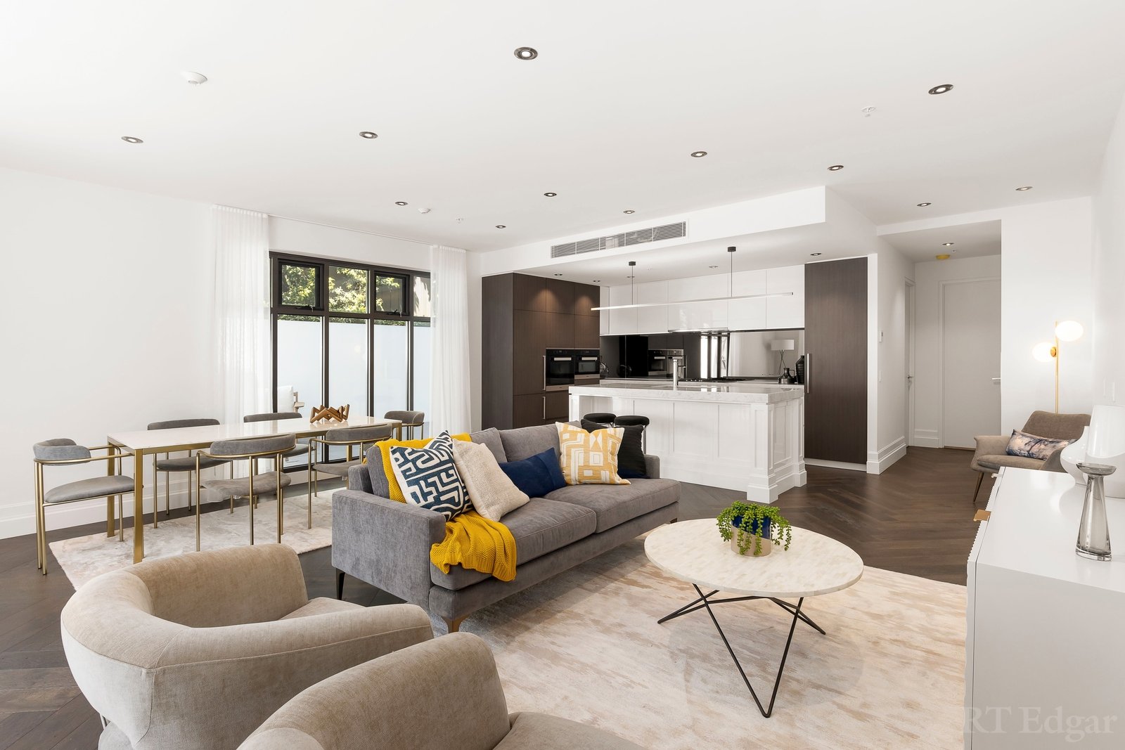 Real Estate and Property in 2/705 Orrong Road, Toorak, VIC