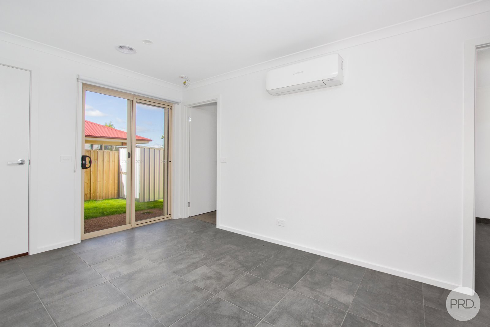 2/705 Skipton Street REDAN 4