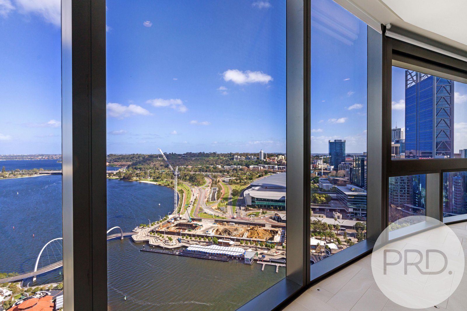 2705/1 Geoffrey Bolton Avenue PERTH 7