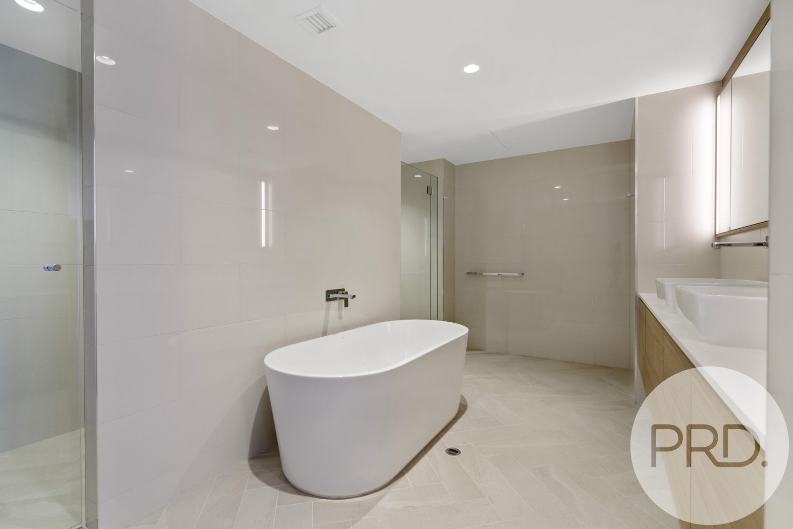 2705/1 Geoffrey Bolton Avenue PERTH 16