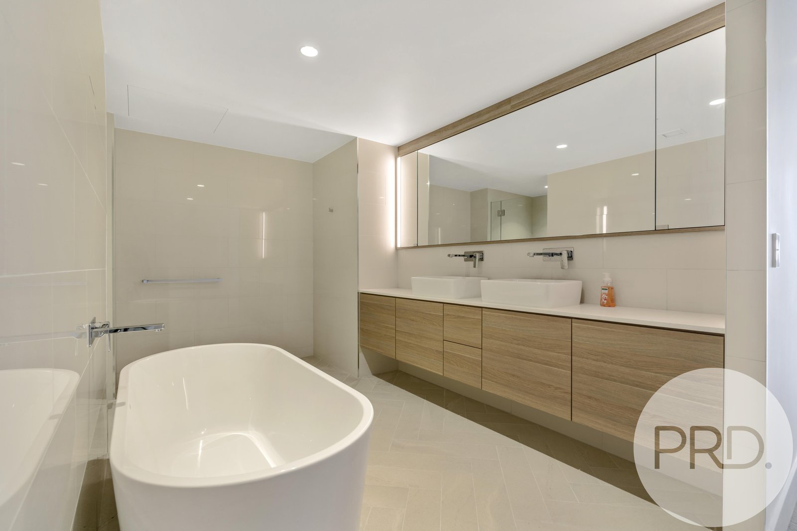 2705/1 Geoffrey Bolton Avenue PERTH 17