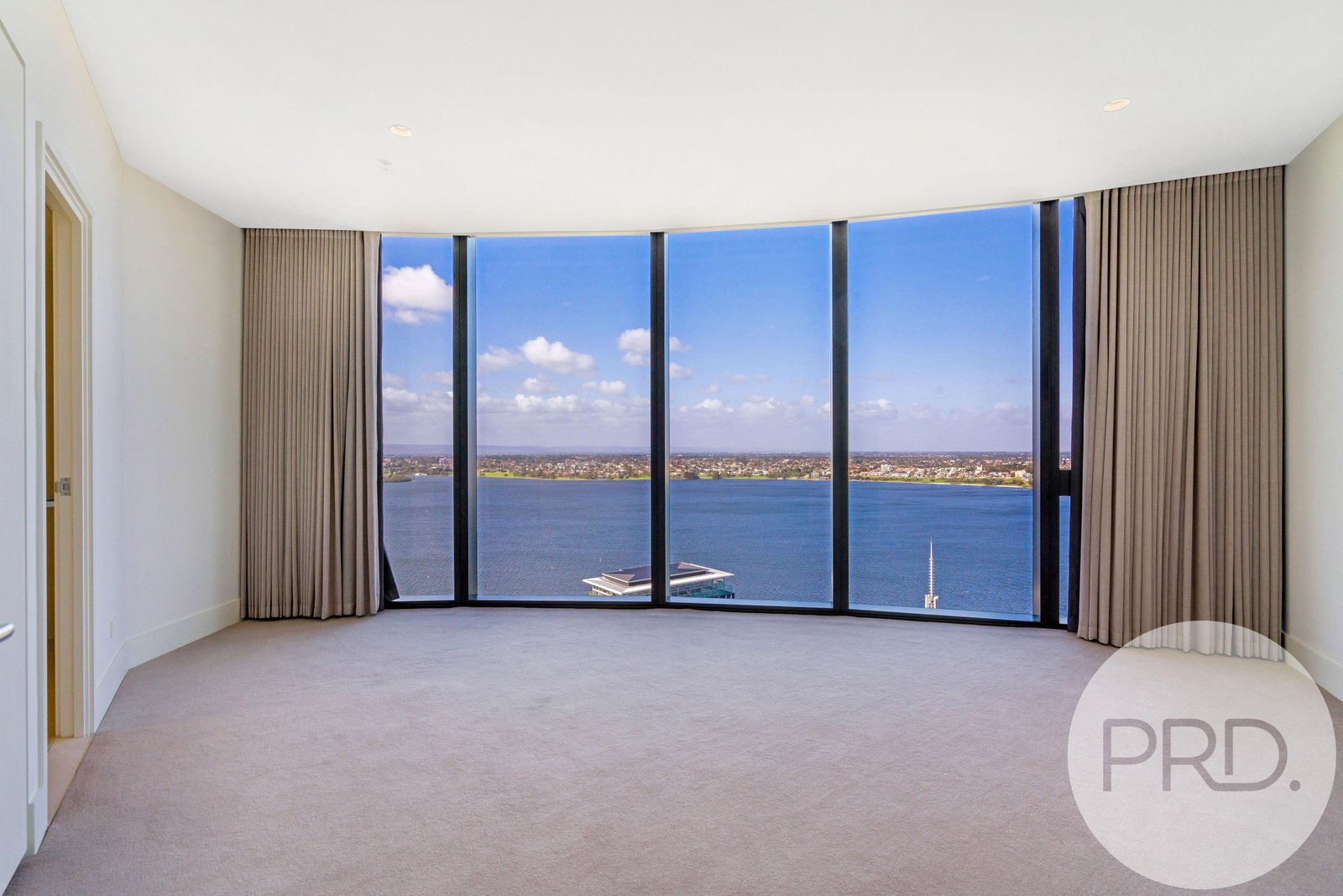 2705/1 Geoffrey Bolton Avenue PERTH 18