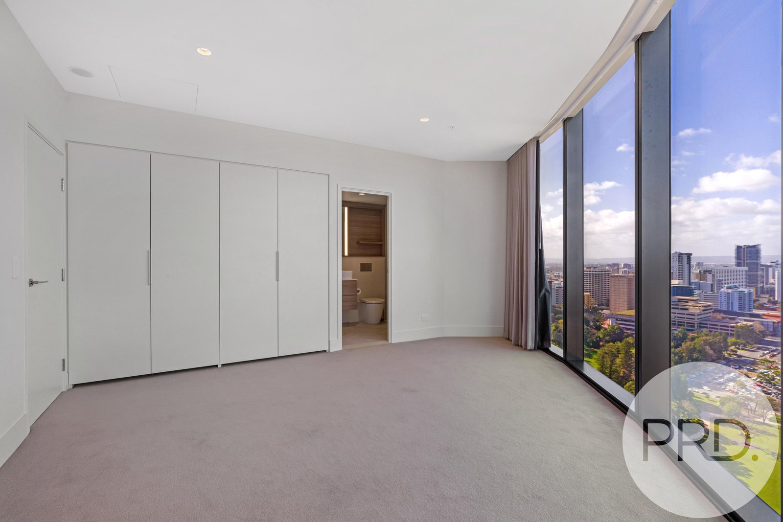 2705/1 Geoffrey Bolton Avenue PERTH 23