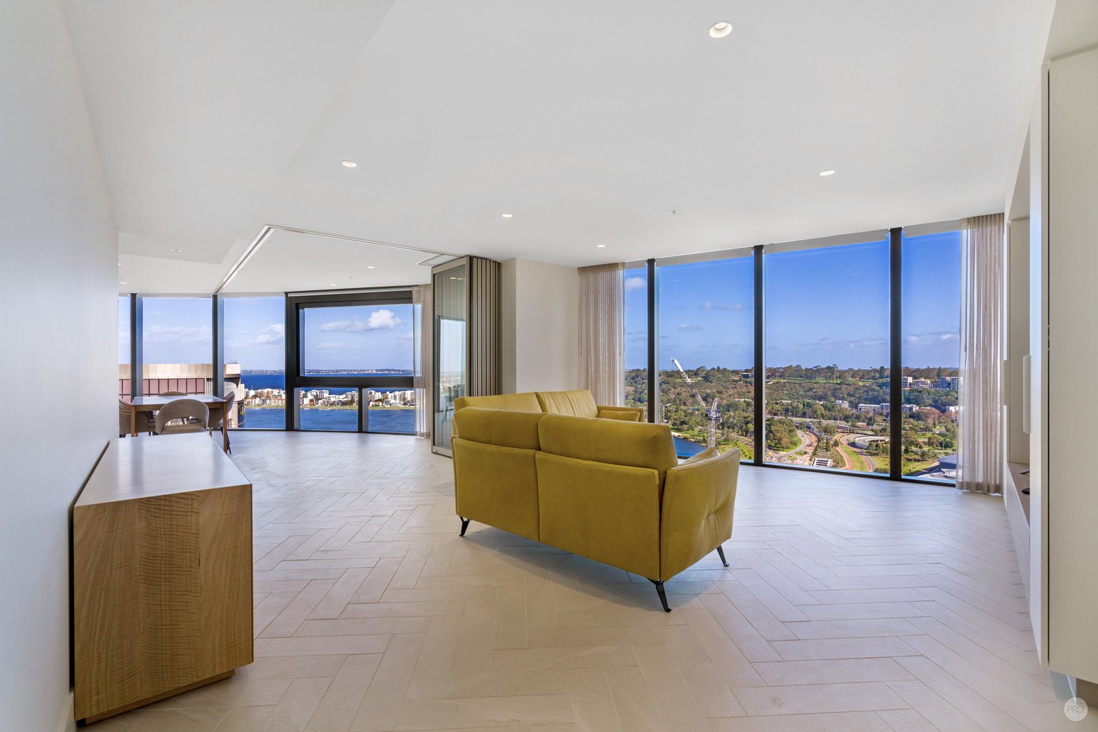 2705/1 Geoffrey Bolton Avenue PERTH 9